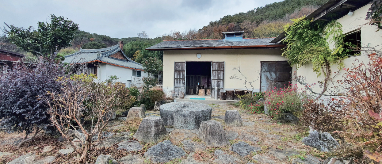 수련산방
